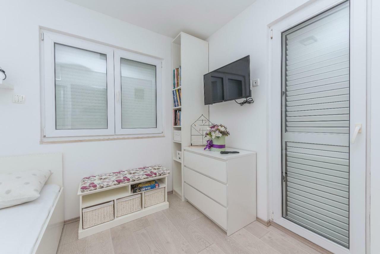 Apartment Mirjana Makarska Zewnętrze zdjęcie